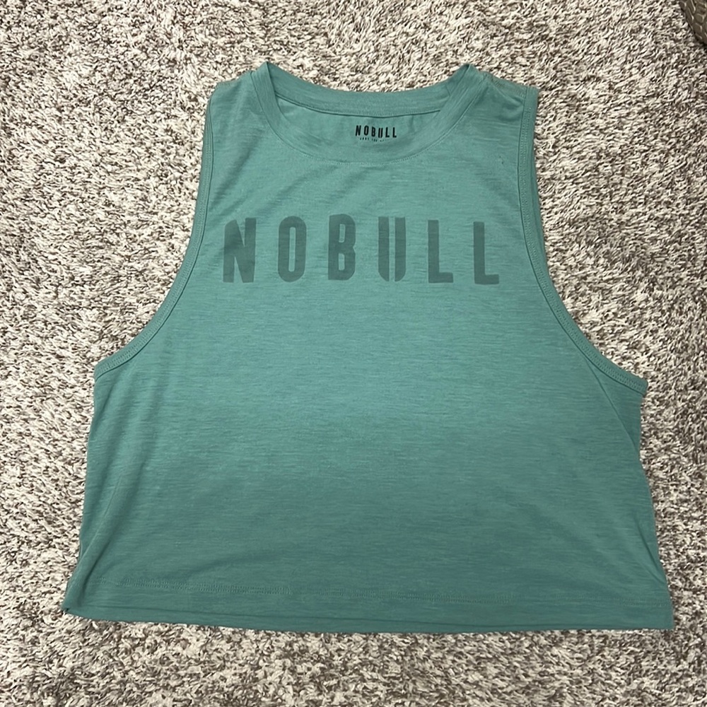 NOBULL crop tank